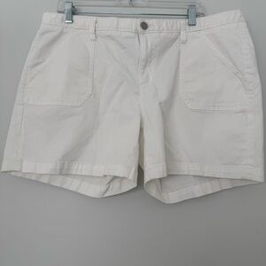 Caslon Nordstrom White Utility Patch Pocket Cotton Jean Shorts Women’s Size 16